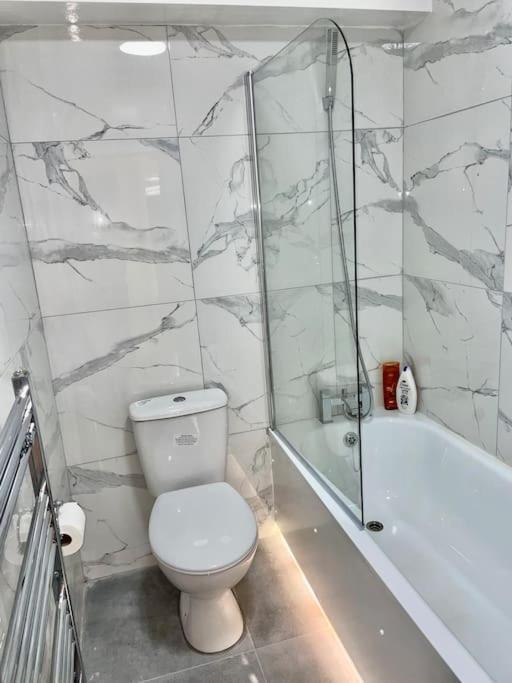 2 Bedroom Near Euston, King'S Cross Londra Esterno foto